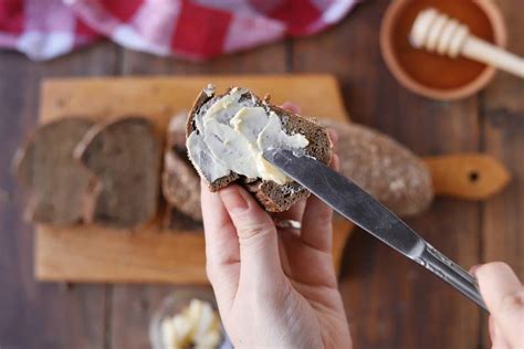 Ernährung Das passiert im Körper wenn du jeden Tag Butter isst FIT