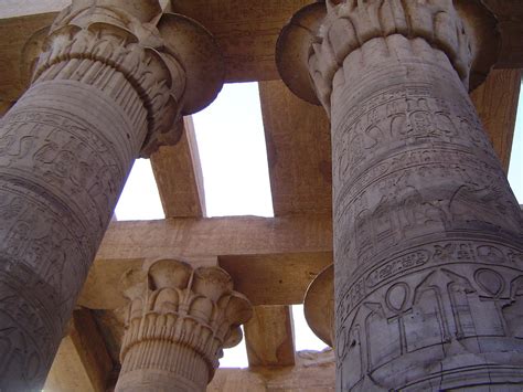 Columnas En Kom Ombo Columnas Del Templo De Kom Ombo C Sar Atanes