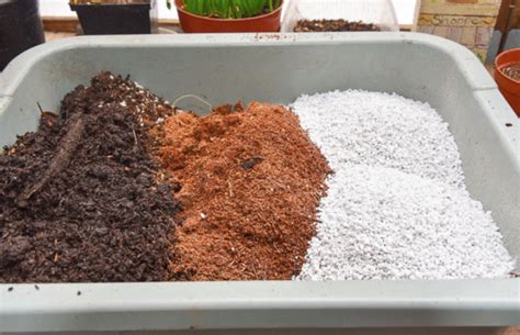 Homemade All-Purpose Potting Soil Mix Recipe — EverydayGardenIdeas