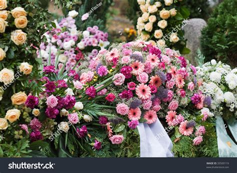 Flowers On A New Grave Stock Photo 33500119 : Shutterstock