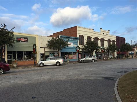 Downtown Jackson Georgia Paul Chandler November 2016 Courthouse