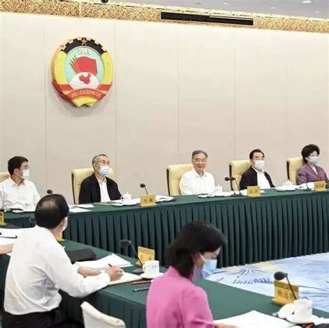 全国政协召开双周协商座谈会 围绕“促进各民族广泛交往交流交融，加强中华民族共同体建设”协商议政 汪洋主持工作社会生活地区