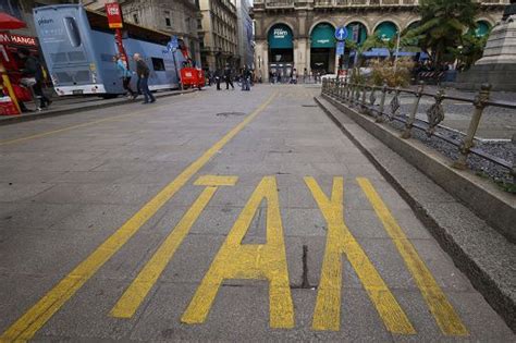 Taxi Domani Sciopero Nazionale Dalle 8 Alle 22 Ildenaro It