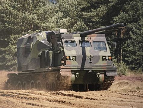 Boxer Rch 155 Demonstrates Mrsi And Fire On The Move Capabilities Below The Turret Ring