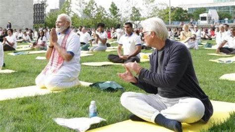 Richard Gere Attends Yoga Day Event Led By Pm Modi In New York Calls