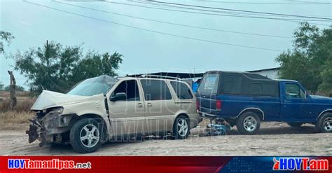 Hoy Tamaulipas Conductor Se Estrello Contra Un Anuncio De Bandera En