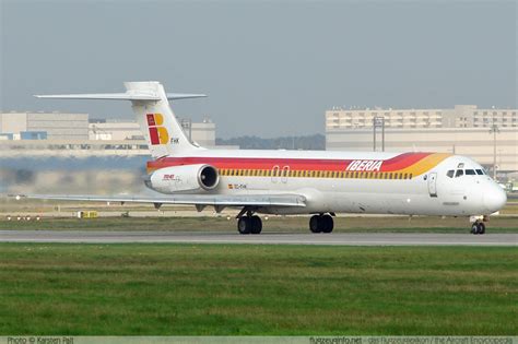 McDonnell Douglas MD 87 Iberia Registrierung EC FHK Seriennummer