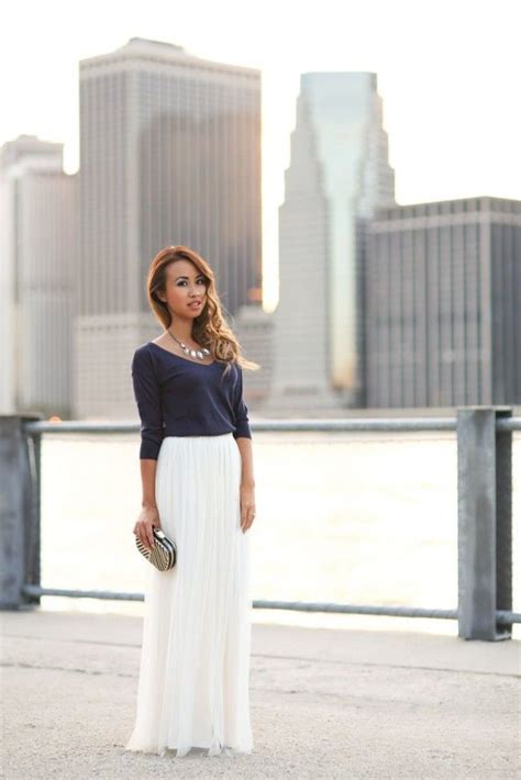 How To Style A Maxi Skirt Maxi Skirt Outfits White Maxi Skirts