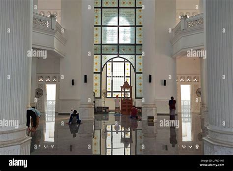 Masjid Ramlie Musofa Mosque, Sunter, Jakarta, Indonesia Stock Photo - Alamy