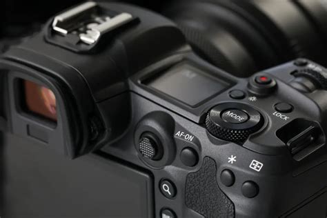 Advantages of a Mirrorless Camera over a DSLR | LairdPX