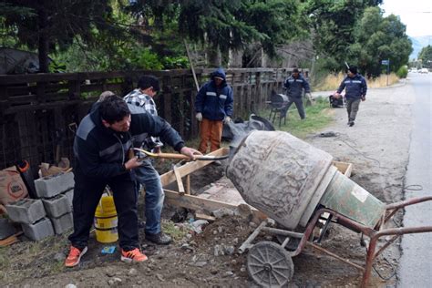 infobariloche Bariloche Reconstruyen una garita que había sido