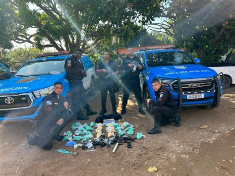 Polícia apreende mil pinos de cocaína e 1 kg de maconha em Cabo Frio