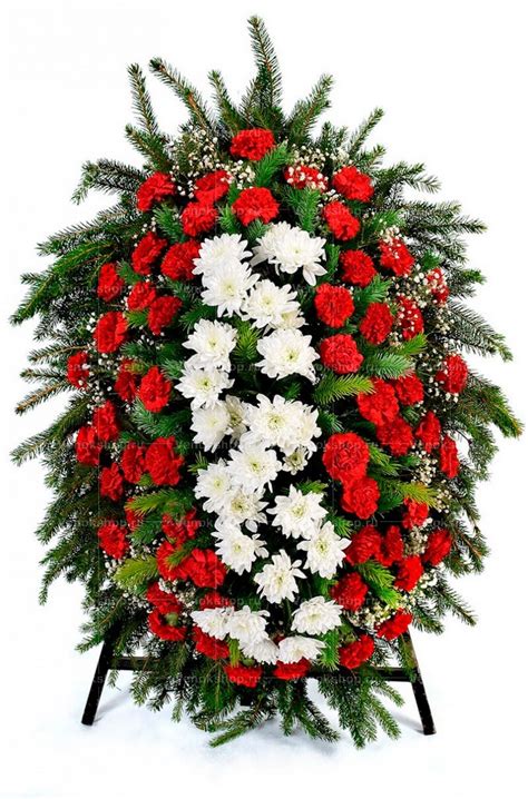 Траурный венок из живых цветов №8 от 17 350 руб - купить по выгодной ...
