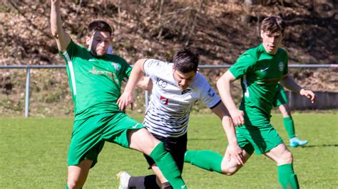 Fotostrecke zum Fußball Gruppenliga Derby Altenlotheim Mengeringhausen