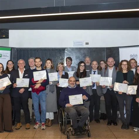 Tutelare La Salute Dei Lavoratori Premiate 33 Realtà Comasche Economia