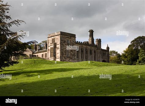 Ilam Hall Staffordshire Lit By Late Afternoon Autumn Sun Stock Photo
