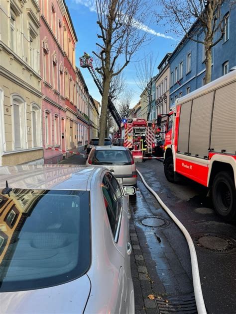 Dachstuhlbrand Im Mehrfamilienhaus Einsatzbericht D Ren