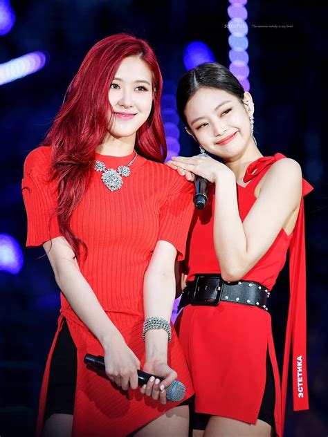 Blackpink S Jennie Shows Her Possessiveness Over Ros In The Simplest