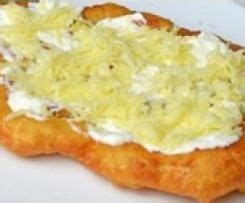 Langos Ungarische Knoblauchcreme mit Käse Ricetta Ricette