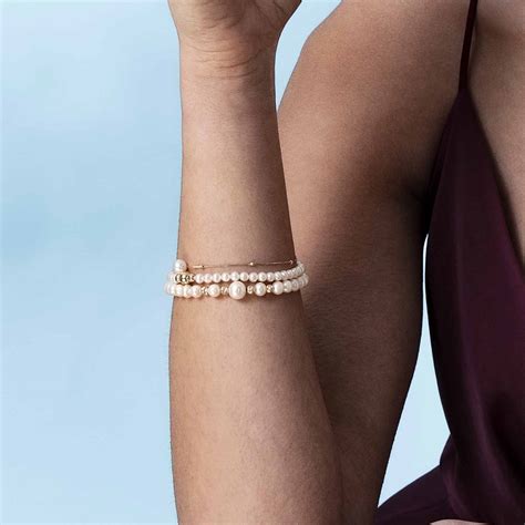 Bracciale Con Perle Coltivate D Acqua Dolce Con Sfere E Chiusura In Oro