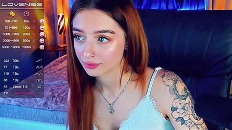 VoicePrincess Naked Stripping On Cam For Live Sex Video Chat InTheCrack