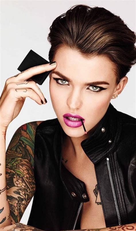 Ruby Rose Penetrante Mirada