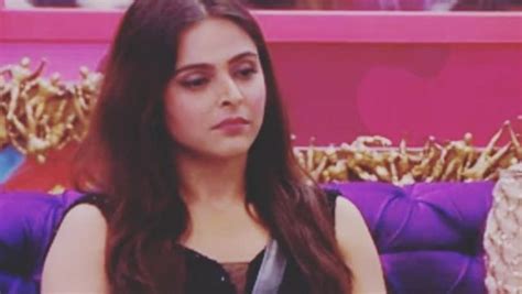 Bigg Boss 13 Madhurima Tuli Evicted From The Salman Khans Show