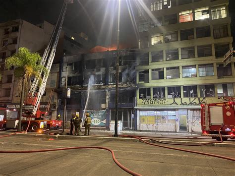 Inc Ndio Em Pousada De Porto Alegre Deixa Ao Menos Dez Mortos Veja