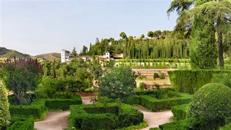 Alhambra castle gardens stock image. Image of pathways - 28122859