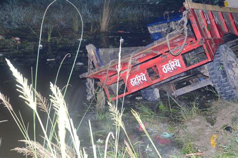 Tractor Trolley Carrying Hindu Devotees Crashes Killing Dozens News