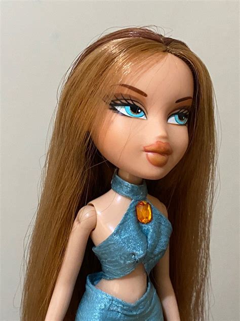 Bratz Secret Date Meygan Hobbies Toys Toys Games On Carousell