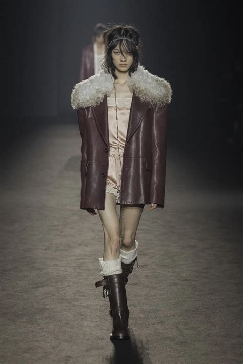 Ann Demeulemeester Ready To Wear Fall Winter 2024 Paris Nowfashion