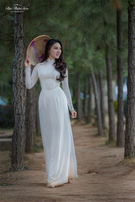 Pin By Trancuongdad On Charming White Long Dress Girls Long Dresses Vietnamese Long Dress Ao Dai