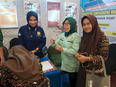 Berpartisipasi Di Pameran Pendidikan Lldikti Ix Rektor Unsa Jadi