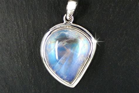 Harnessing The Magic Of The Moon: All About The Moonstone