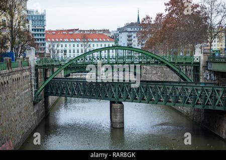 Sterreich Stadt Wien Zollamtssteg Br Cke Und Der U Bahn U Bahn Auf