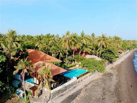 Villa Beach Front Di Daerah Air Sanih Buleleng Bali