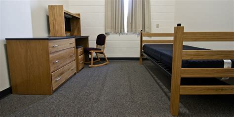 Dorms Help Give Two-Year Colleges A Four-Year Feel | HuffPost