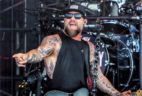 Brantley Gilbert Announces Off The Rails 2024 Tour With Dylan Marlowe