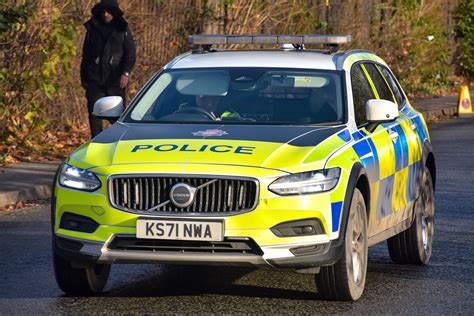 Ks Nwa Greater Manchester Police Volvo V Cross Country Flickr