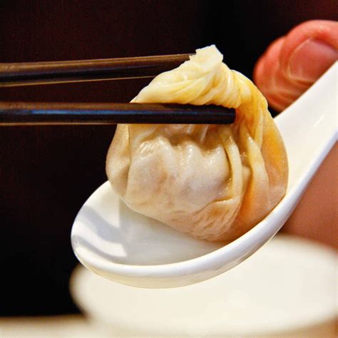 Life on Nanchang Lu: Shanghai Soup Dumplings: Xiaolongbao, The Complete ...