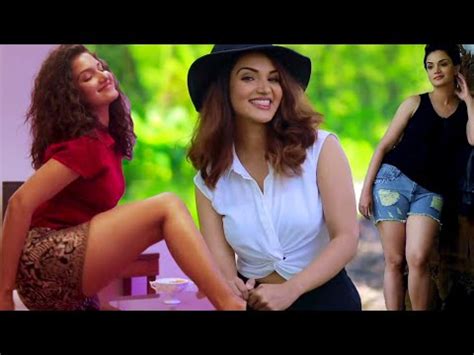 Honey Rose S Wow And Oops Hot Scenes Part 1 YouTube