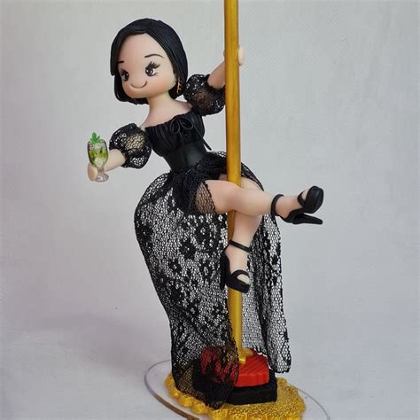 Boneca Dan Arina Pole Dance Personalizada Em Biscuit Elo