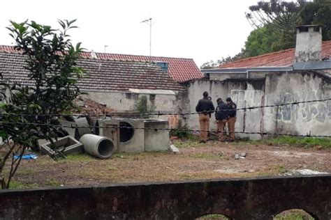 Corpo Encontrado Tiros Em Terreno Por Homem Que Trocava Caixa D