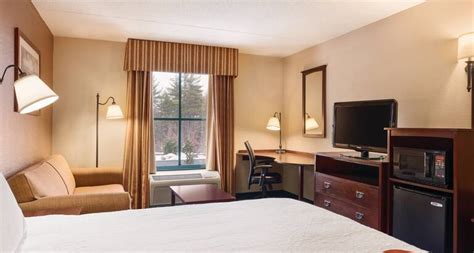 Hampton Inn & Suites Lake George NY hotel