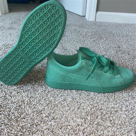 Puma Women's Green Trainers | Depop