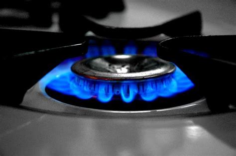 Tips Menghemat Gas Elpiji Di Dapur Cara Memaksimalkan Api Kompor Gas