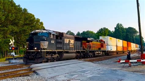 Ns 240 Ns 1832 Bnsf 6283 Duluth Ga Youtube