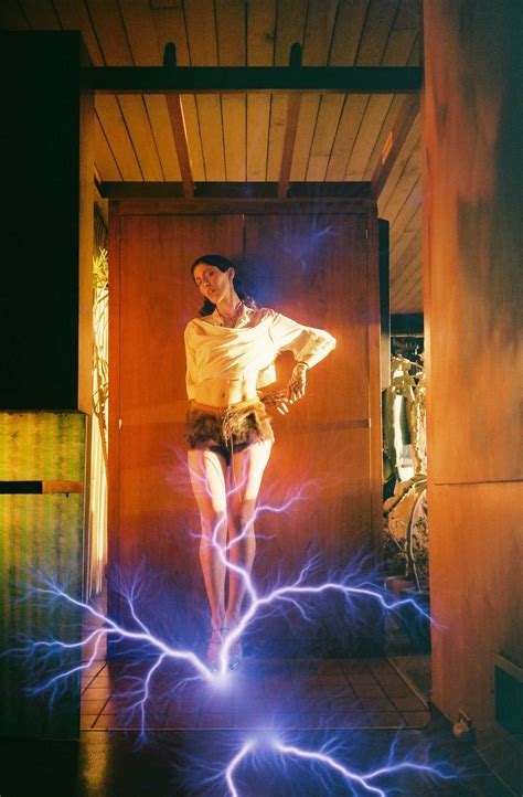 Идеи на тему Blonde Dominance 49 в 2025 г американская история ужасов школьные шкафчики