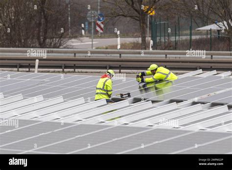 Neuer Solarpark an der B27 in Tübingen Verbaut wurden 15 045